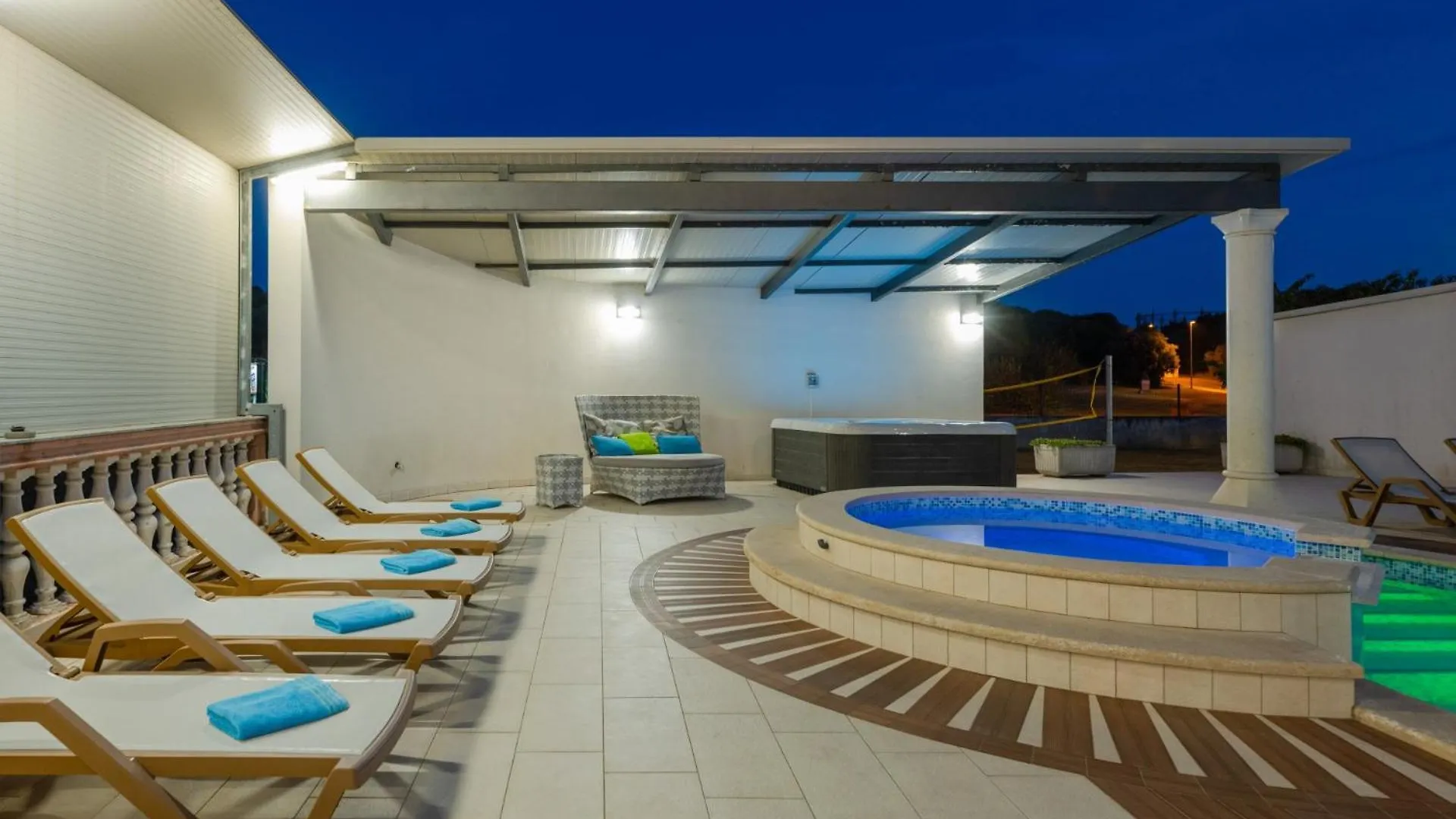 Villa Lealeana In Pula,Istrien Pula