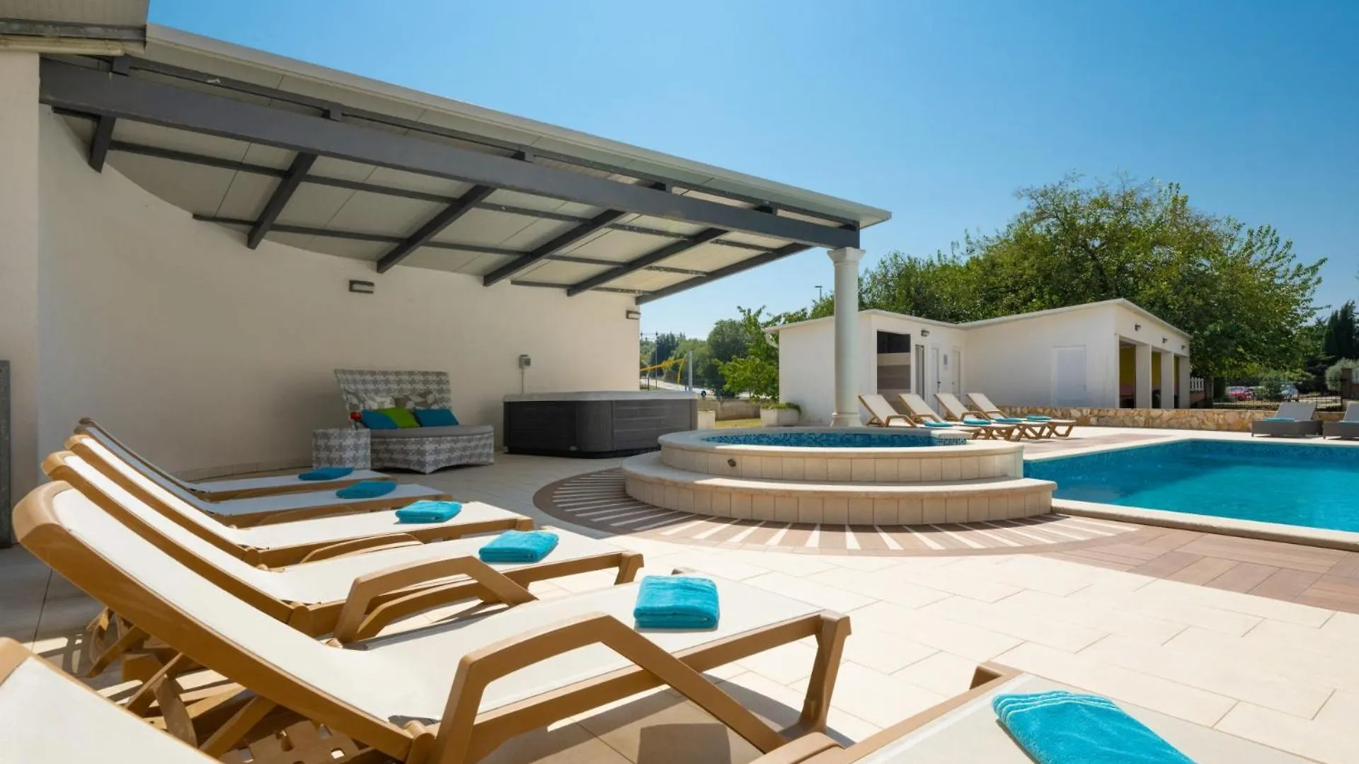 Villa Lealeana In Pula,Istrien  Pula